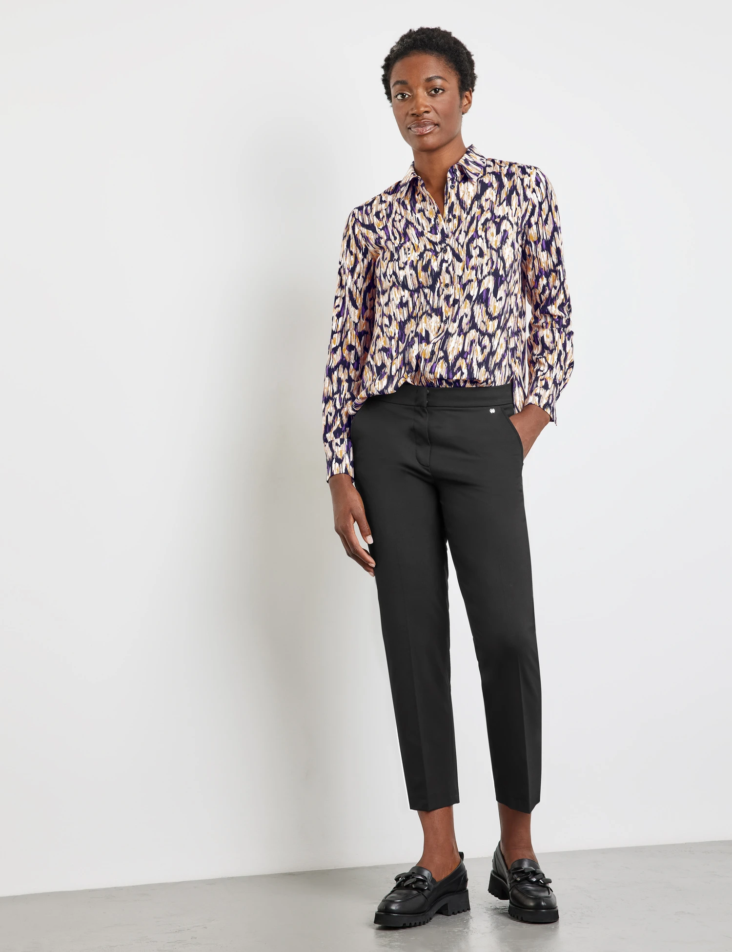 Gerry Weber Chino Citystyle Mit Rückseitigem Dehnbund 1 Gerry Weber Chino Citystyle Mit Rückseitigem Dehnbund