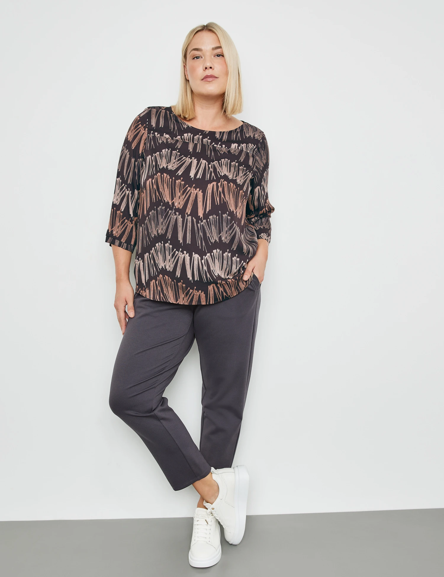 Fein Schimmernde 3/4 Arm Bluse 5 Fein Schimmernde 3/4 Arm Bluse – Bild 5