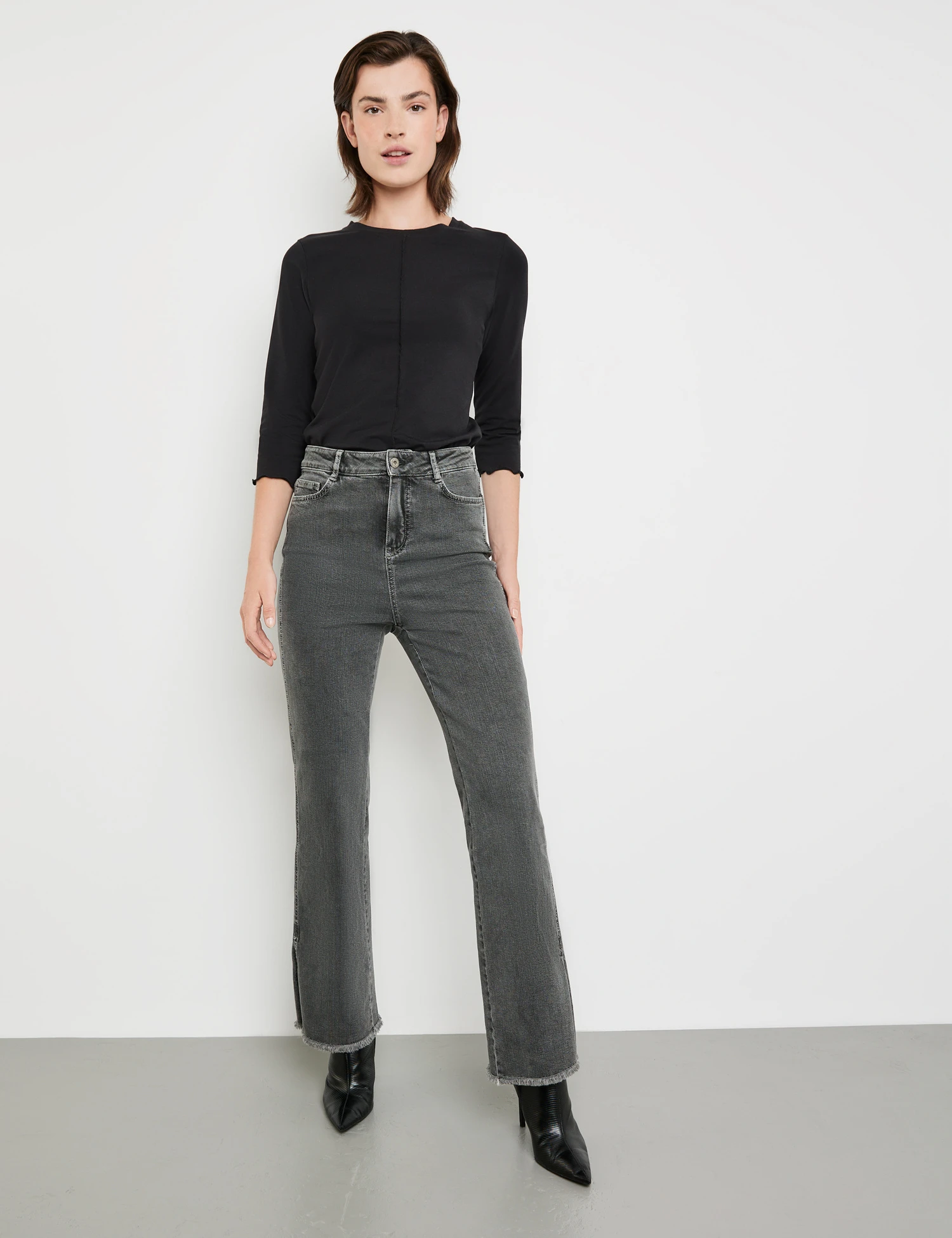 Taifun Flared Jeans Mit Saumschlitzen 1 Taifun Flared Jeans Mit Saumschlitzen