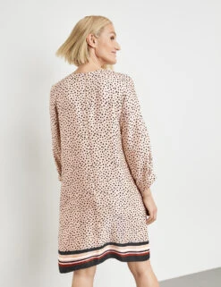 Gerry Weber Fließendes Kleid Mit Ballonärmeln -Gerry Stil Geschaft fliessendes kleid mit ballonaermeln 104