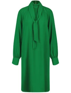 Gerry Weber Fließendes Kleid Mit Schleifenkragen Und Leichten Ballonärmeln
