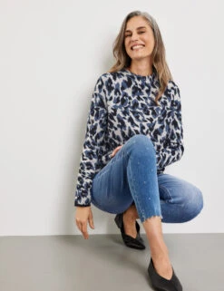 Gerry Weber Gemusterter Pullover Mit Kurzem Stehkragen 11 Gerry Weber Gemusterter Pullover Mit Kurzem Stehkragen -Gerry Stil Geschaft gemusterter pullover mit kurzem stehkragen 102