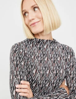 Gerry Weber Gemustertes Langarmshirt Mit Ausbrenner-Optik -Gerry Stil Geschaft gemustertes langarmshirt mit ausbrenner optik 102