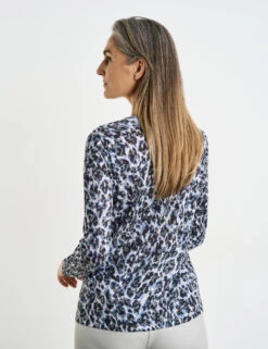 Gerry Weber Gemustertes Langarmshirt Mit Ausbrenner-Qualität -Gerry Stil Geschaft gemustertes langarmshirt mit ausbrenner qualitaet 104