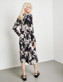 Taifun Jerseykleid Mit Knotendetail Und Schlitz -Gerry Stil Geschaft jerseykleid mit knotendetail und schlitz 104