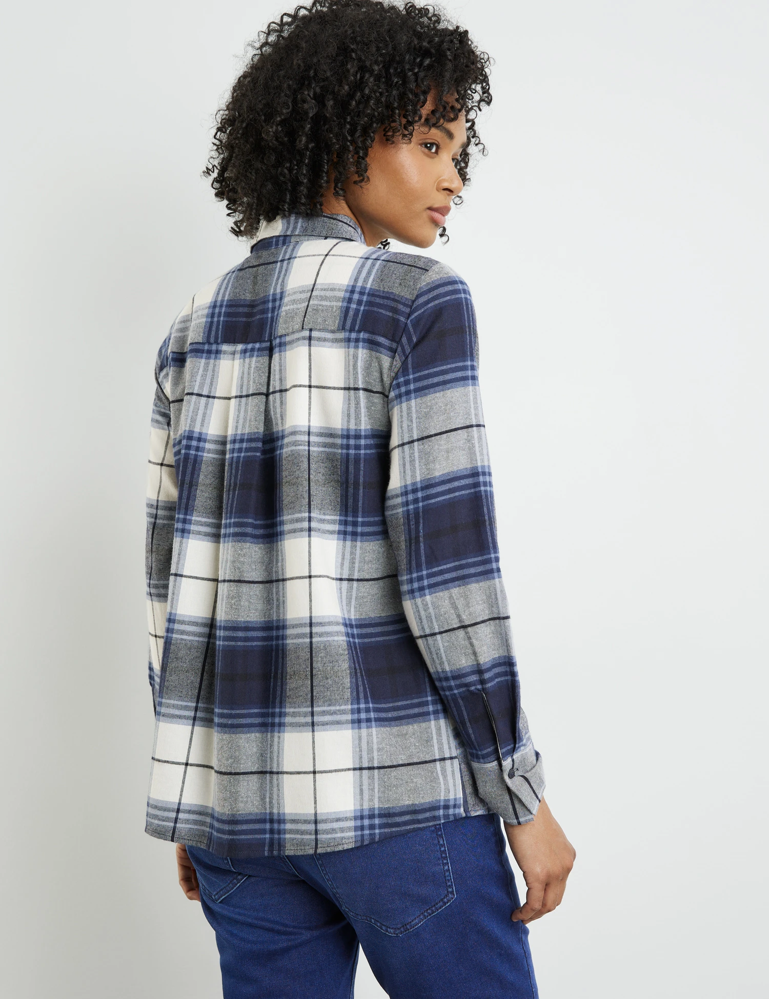 Taifun Karierte Hemdbluse Aus Baumwolle 5 Taifun Karierte Hemdbluse Aus Baumwolle – Bild 5