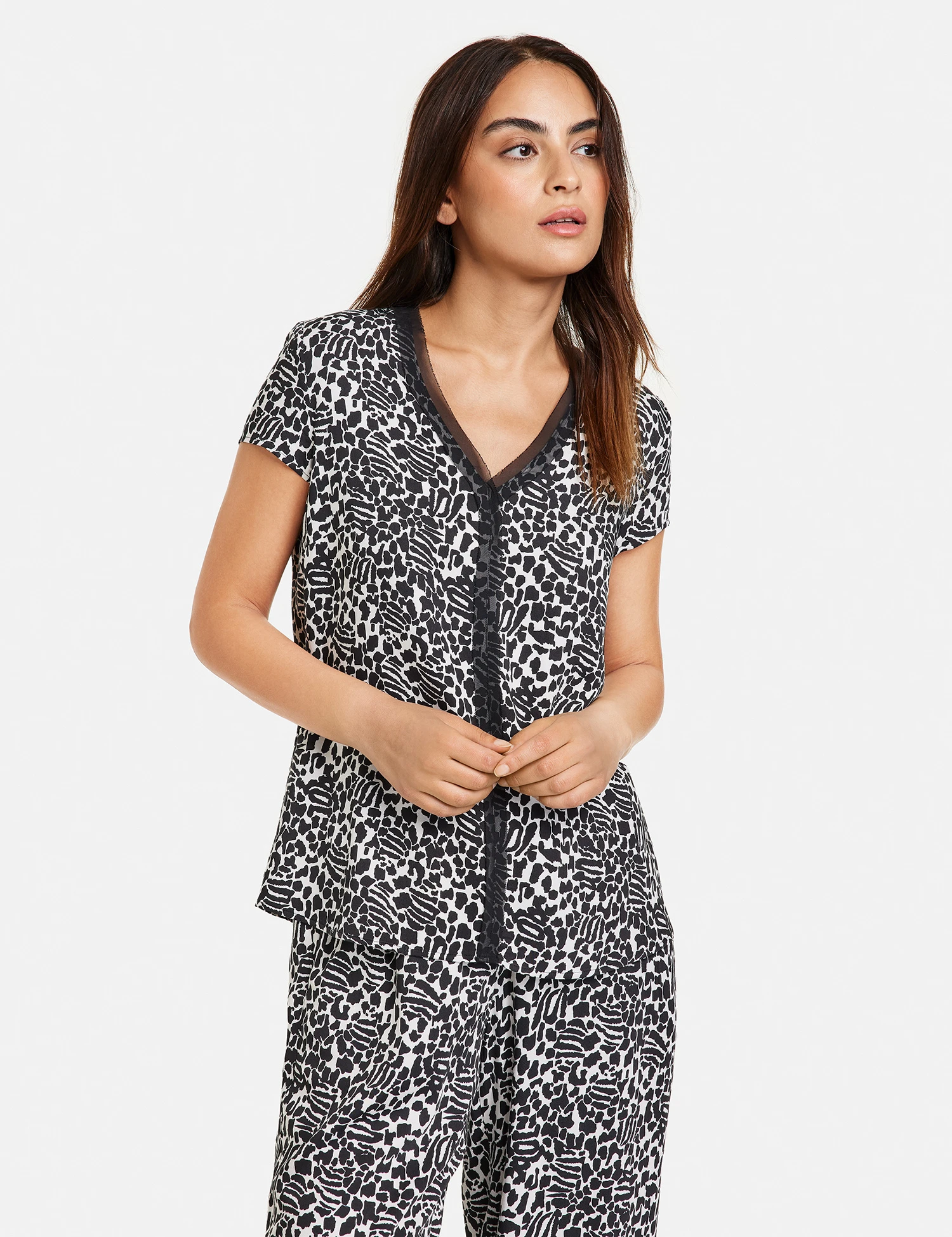 Taifun Kurzarmbluse Mit V-Ausschnitt 7 Taifun Kurzarmbluse Mit V-Ausschnitt – Bild 7