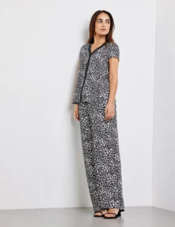 Taifun Kurzarmbluse Mit V-Ausschnitt 11 Taifun Kurzarmbluse Mit V-Ausschnitt -Gerry Stil Geschaft kurzarmbluse mit v ausschnitt 102