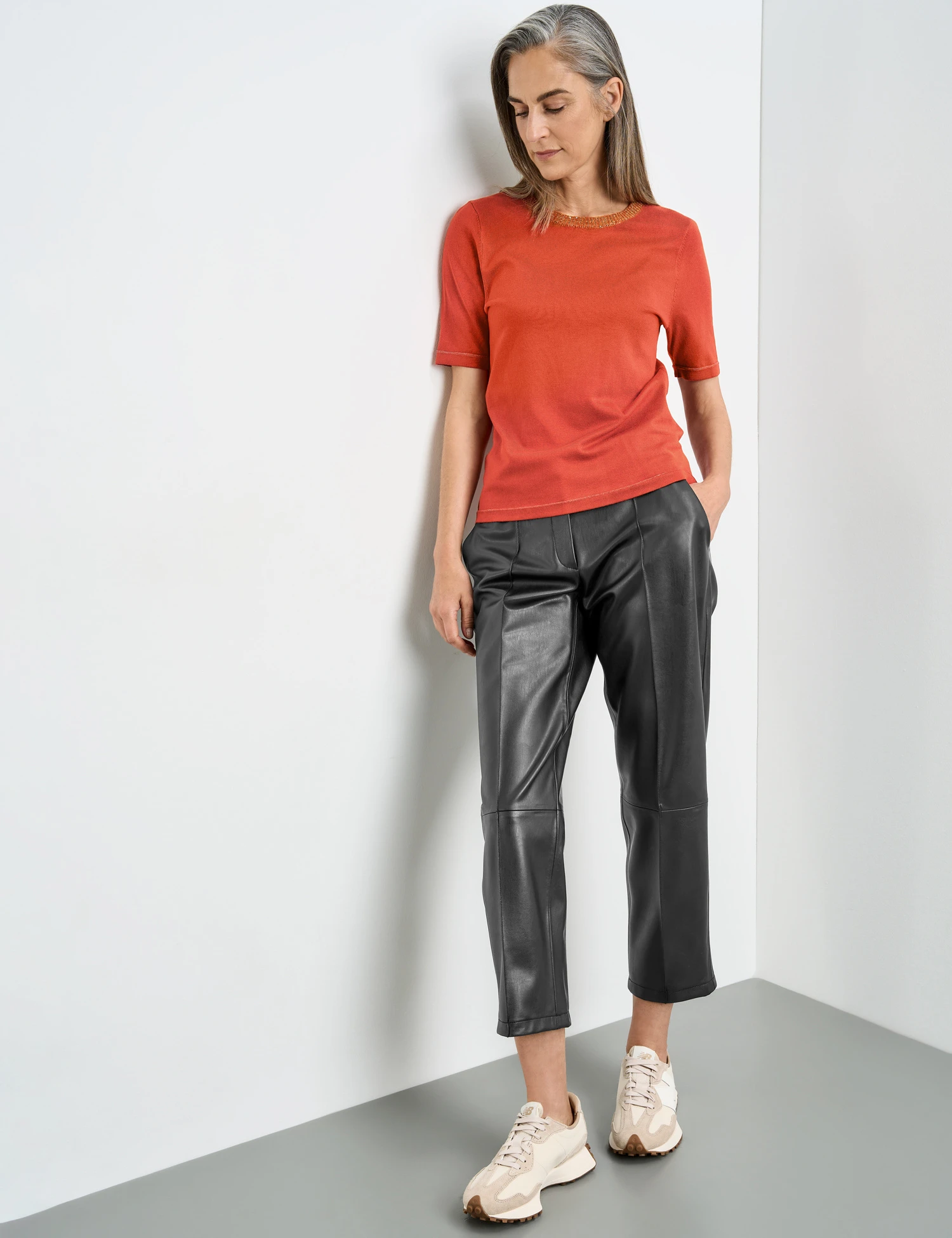 Gerry Weber Kurzarmpullover Mit Lurex-Details 5 Gerry Weber Kurzarmpullover Mit Lurex-Details – Bild 5