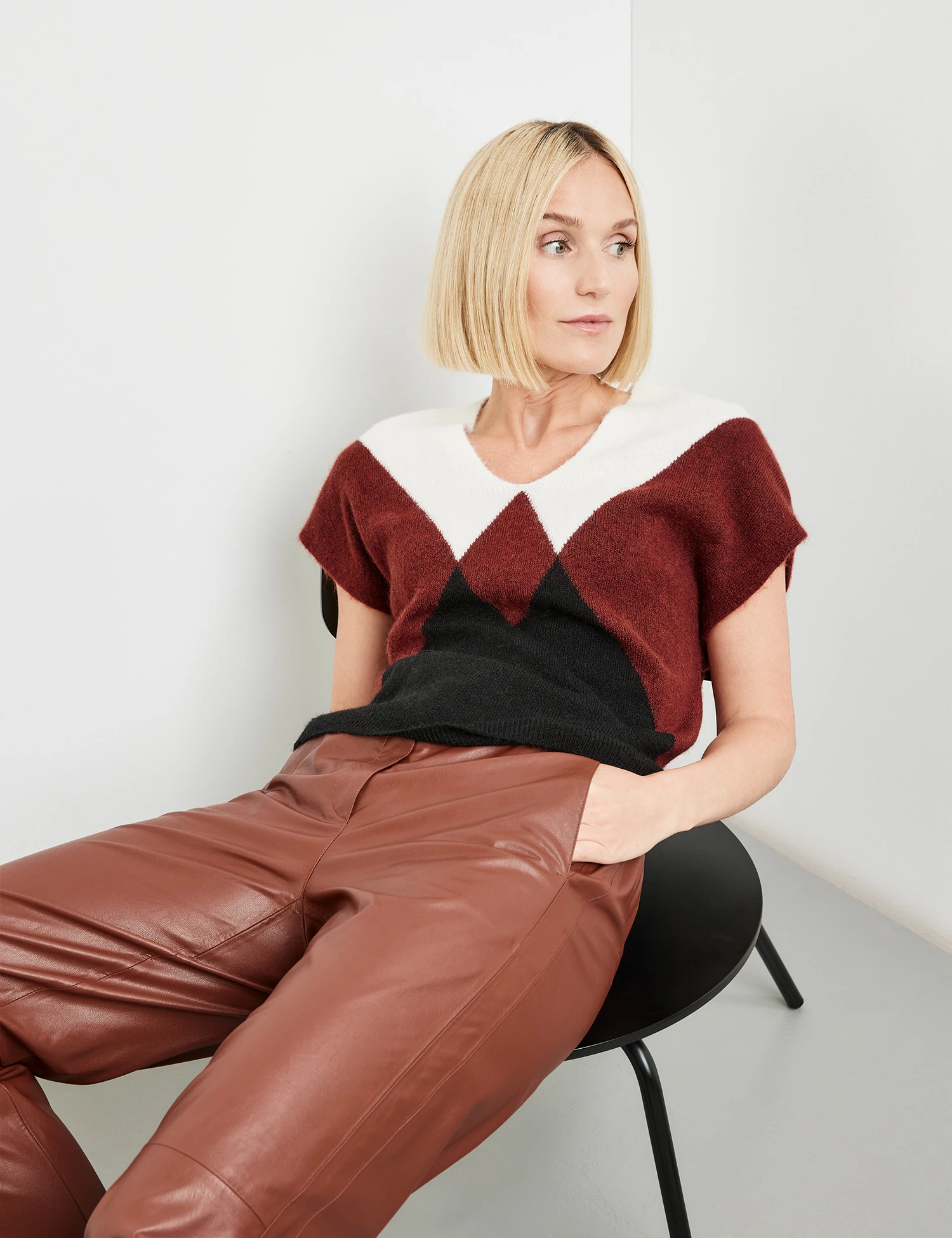 Gerry Weber Kuscheliger Kurzarmpullover Mit Grafischem Muster 5 Gerry Weber Kuscheliger Kurzarmpullover Mit Grafischem Muster – Bild 5