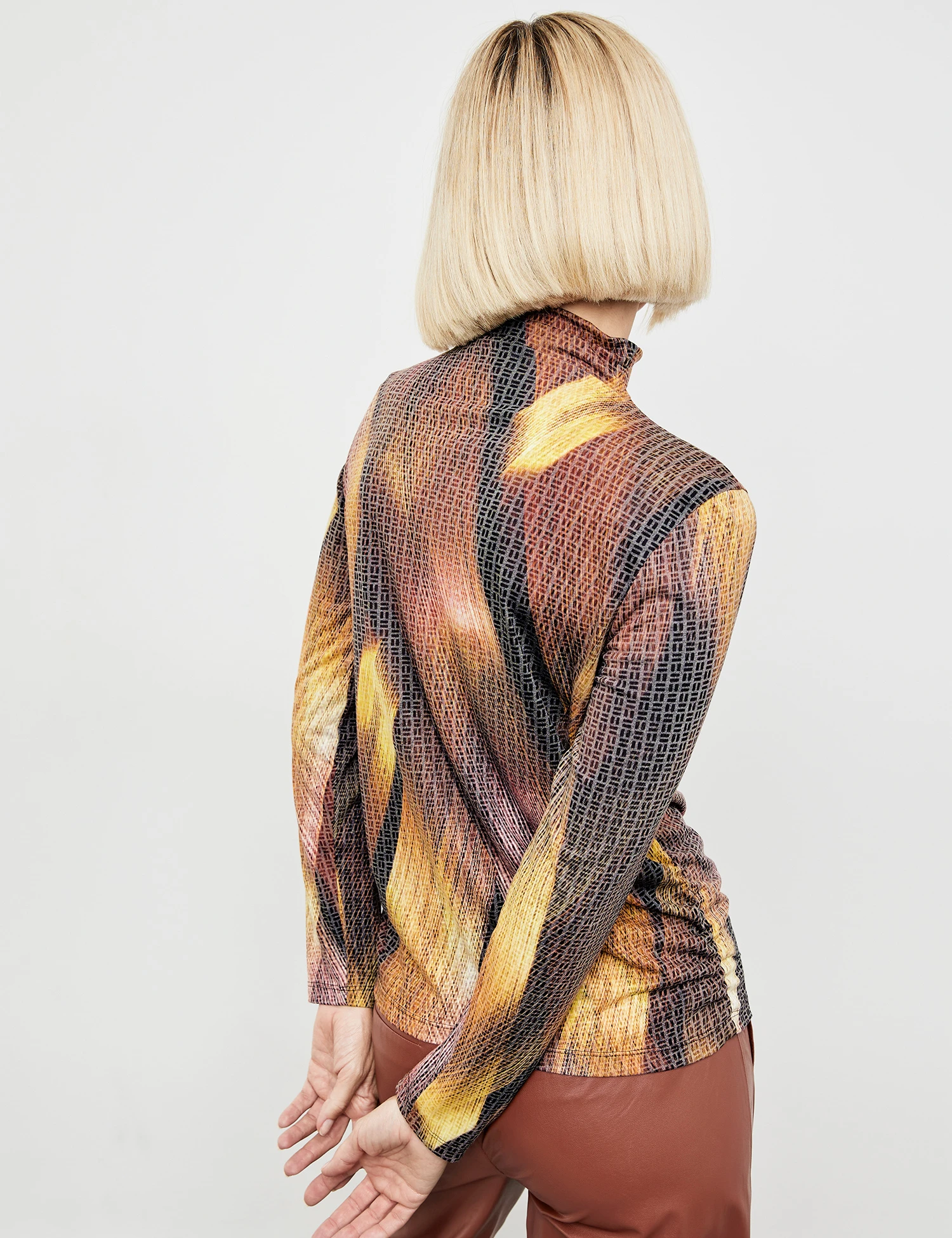 Gerry Weber Langarmshirt Mit Turtleneck Und Ausbrenner-Qualität 6 Gerry Weber Langarmshirt Mit Turtleneck Und Ausbrenner-Qualität – Bild 6