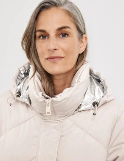 Gerry Weber Langer Steppmantel Mit Geknöpften Seitenschlitzen -Gerry Stil Geschaft langer steppmantel mit geknoepften seitenschlitzen 100