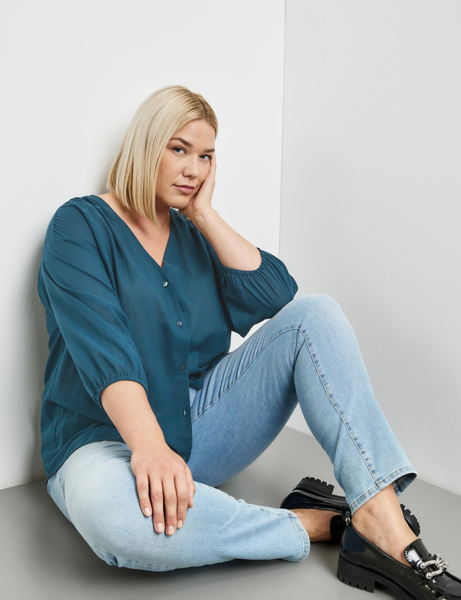 Leichte Baumwollbluse Mit 3/4 Ärmeln 5 Leichte Baumwollbluse Mit 3/4 Ärmeln – Bild 5