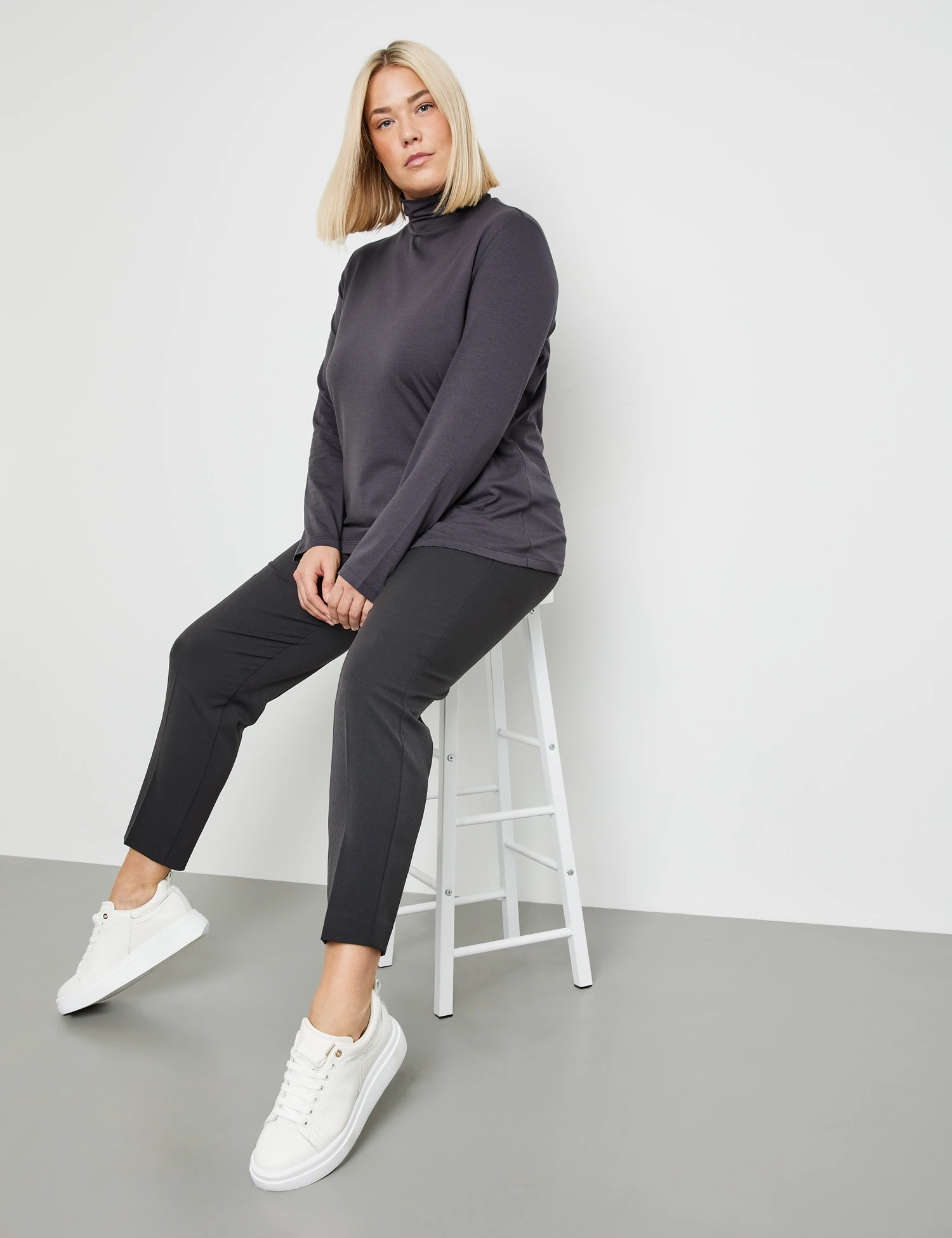 Longsleeve Mit Stehkragen 5 Longsleeve Mit Stehkragen – Bild 5