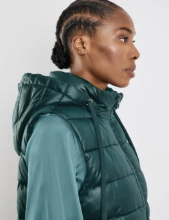 Gerry Weber Longweste Mit Daunenfeeling Und Abnehmbarer Kapuze 10 Gerry Weber Longweste Mit Daunenfeeling Und Abnehmbarer Kapuze -Gerry Stil Geschaft longweste mit daunenfeeling und abnehmbarer kapuze 100