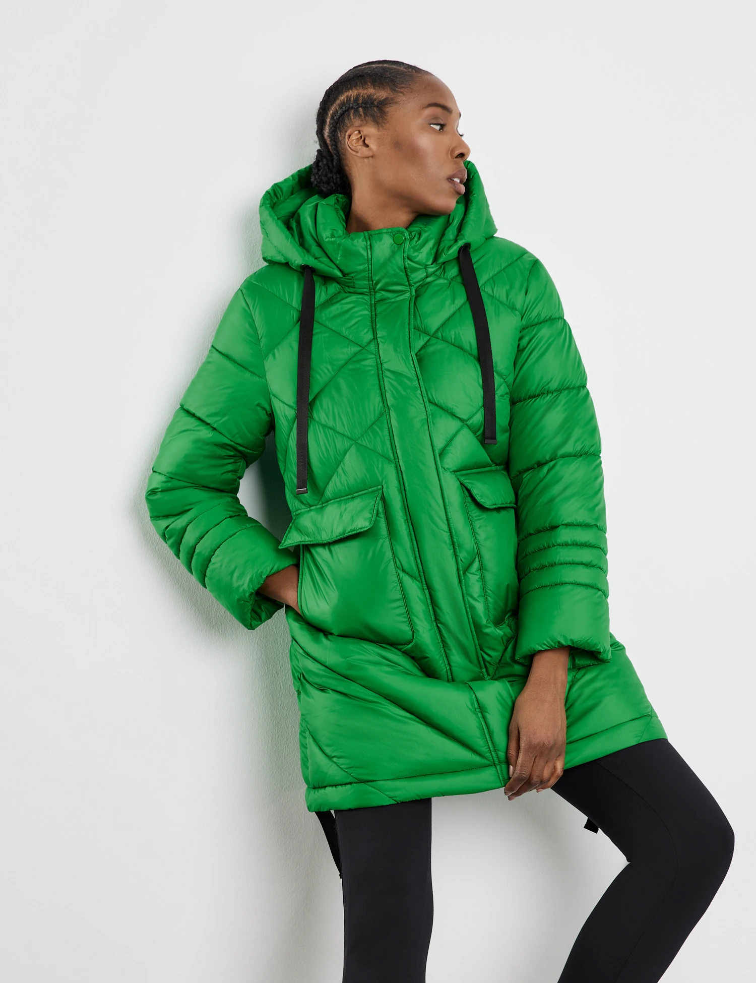 Gerry Weber Modischer Mantel Mit Großen Aufgesetzten Taschen 5 Gerry Weber Modischer Mantel Mit Großen Aufgesetzten Taschen – Bild 5