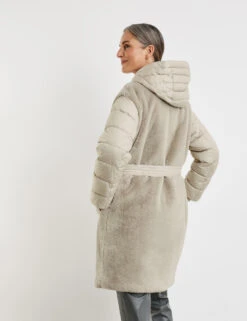 Gerry Weber Modischer Mantel Mit Material-Patch 12 Gerry Weber Modischer Mantel Mit Material-Patch -Gerry Stil Geschaft modischer mantel mit material patch 104