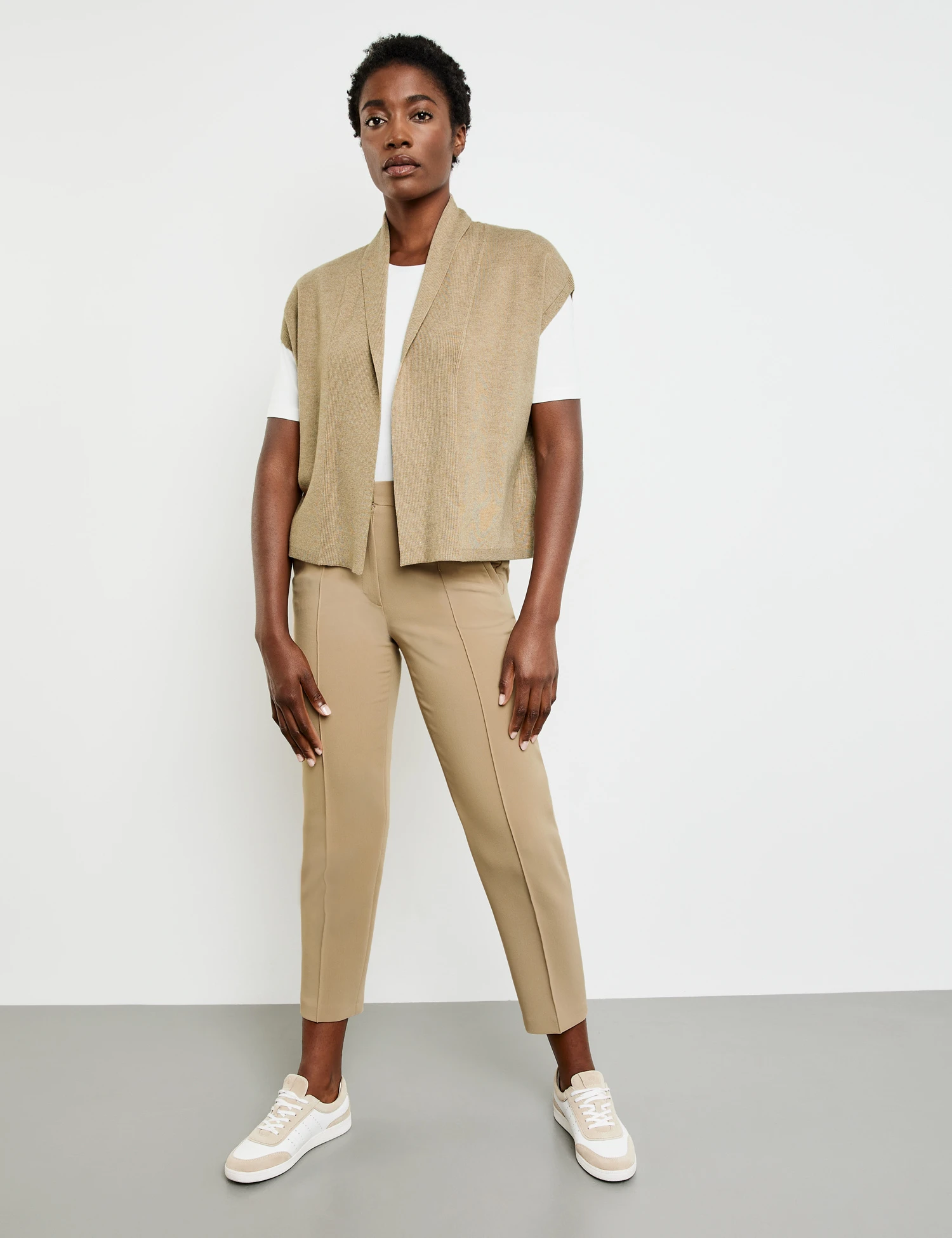 Gerry Weber Offener Cardigan Mit Schalkragen Und Weitem Arm 5 Gerry Weber Offener Cardigan Mit Schalkragen Und Weitem Arm – Bild 5