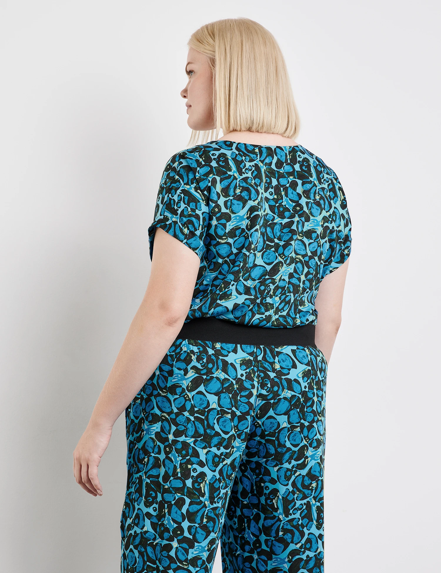 Palazzohose Mit Print Carlotta 6 Palazzohose Mit Print Carlotta – Bild 6