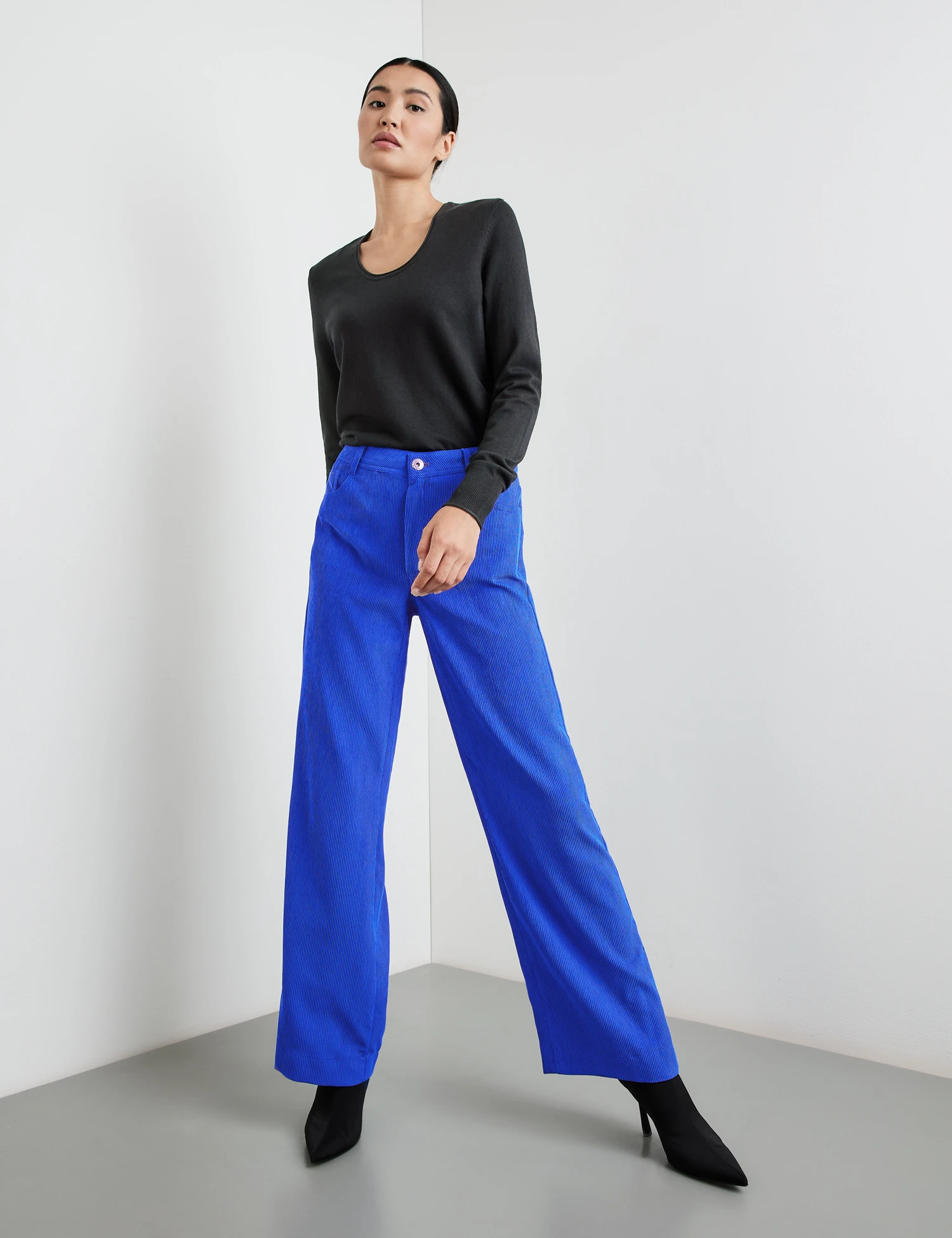 Taifun Pullover Mit Tiefrundem Ausschnitt 5 Taifun Pullover Mit Tiefrundem Ausschnitt – Bild 5