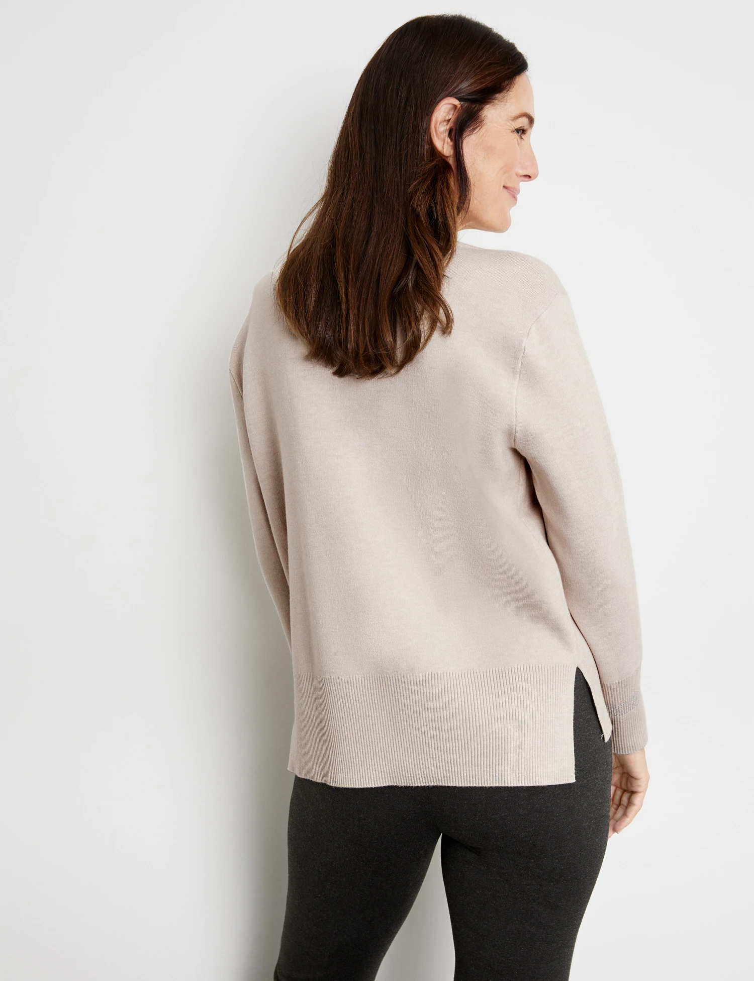 Gerry Weber Softer Pullover Mit Turtleneck Und Verlängertem Rückenteil 6 Gerry Weber Softer Pullover Mit Turtleneck Und Verlängertem Rückenteil – Bild 6