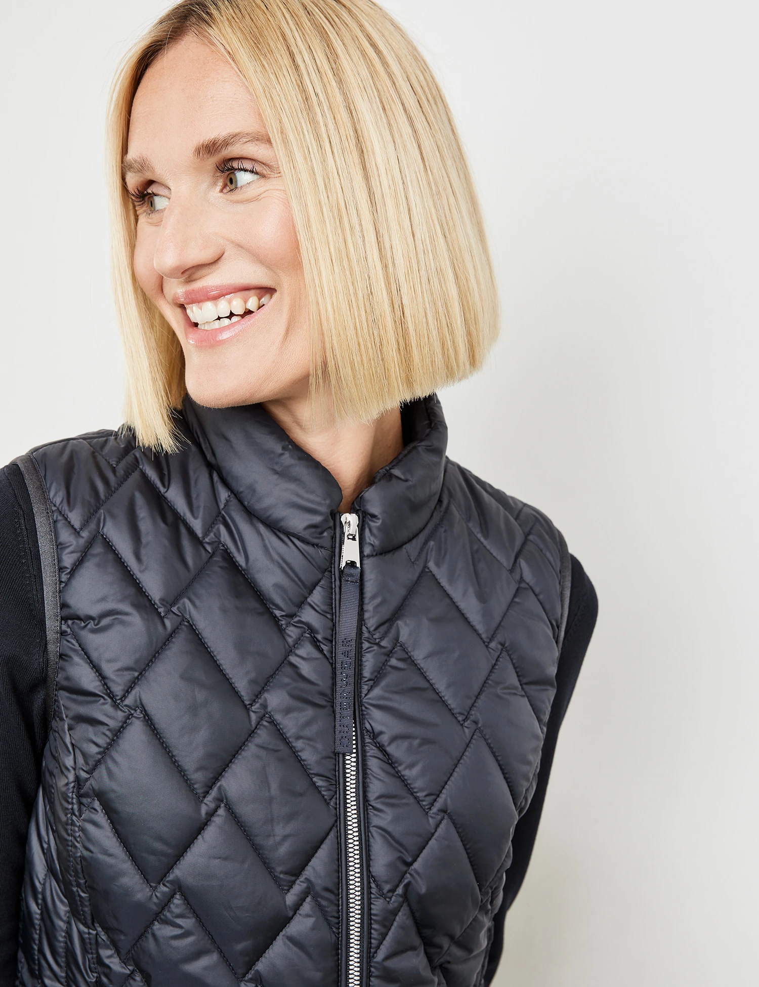 Gerry Weber Steppweste Mit Leichter Taillierung 4 Gerry Weber Steppweste Mit Leichter Taillierung – Bild 4