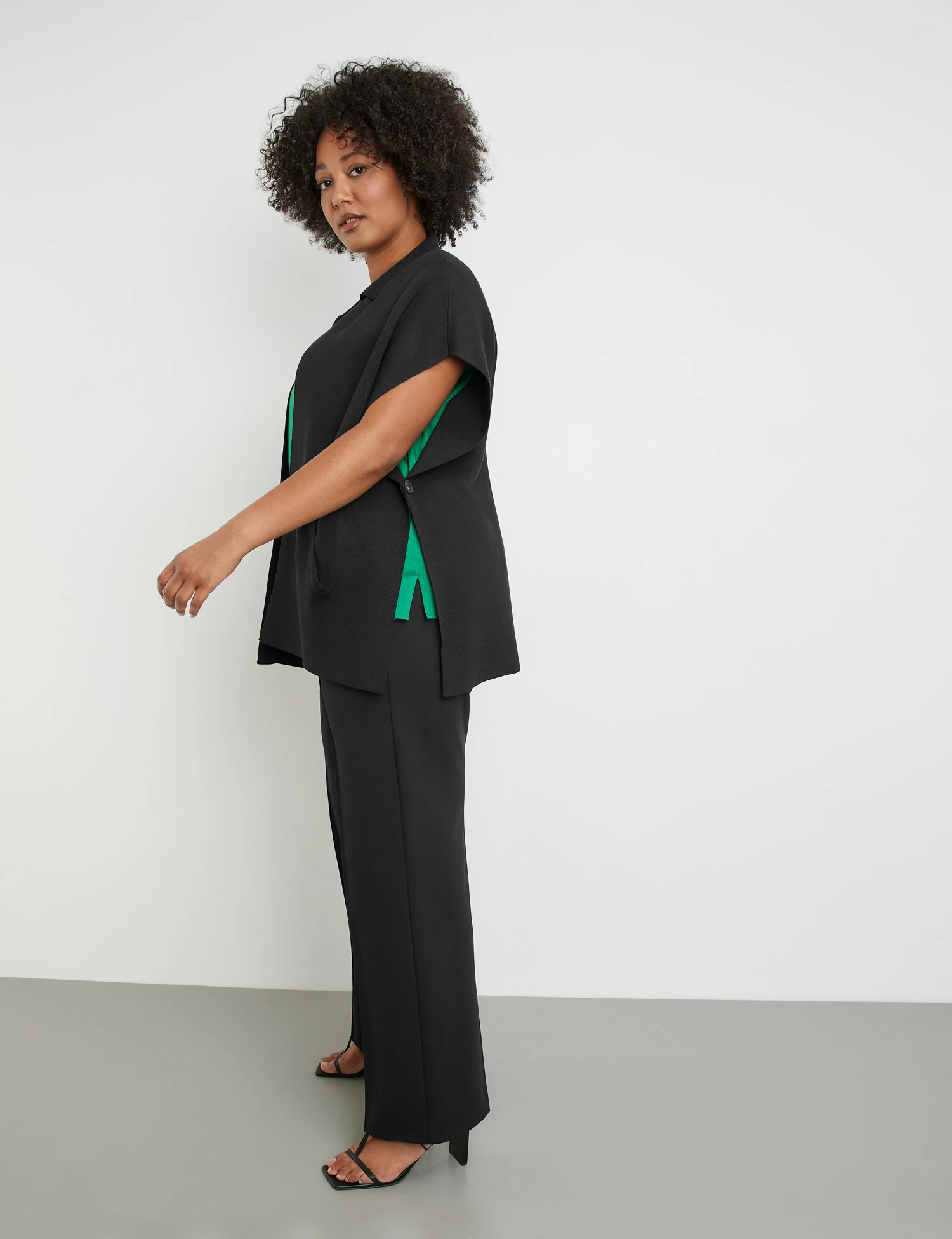 Strick-Poncho 4 Strick-Poncho – Bild 4