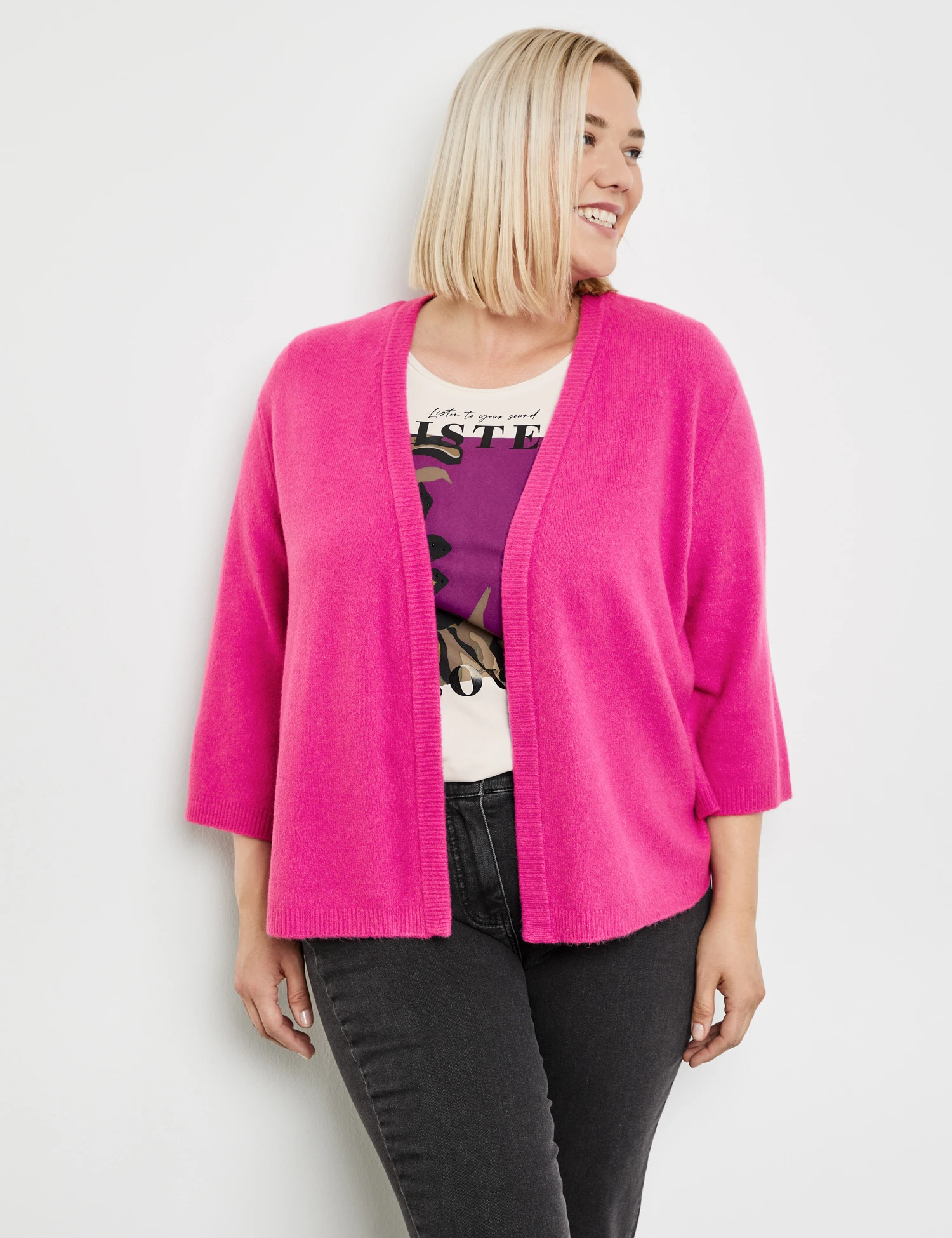 Strickjacke Mit 3/4 Arm 1 Strickjacke Mit 3/4 Arm