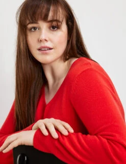 Strickkleid Mit V-Ausschnitt -Gerry Stil Geschaft strickkleid mit v ausschnitt 100