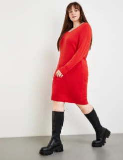 Strickkleid Mit V-Ausschnitt -Gerry Stil Geschaft strickkleid mit v ausschnitt 102