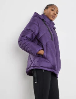 Gerry Weber Stylische Outdoorjacke Mit Abnehmbarer Kapuze -Gerry Stil Geschaft stylische outdoorjacke mit abnehmbarer kapuze 102