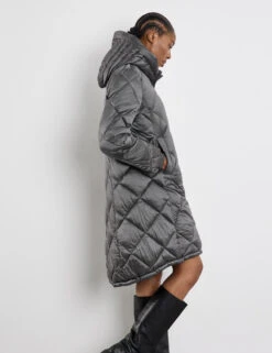 Gerry Weber Wattierter Mantel Mit Großer Kapuze Und Fake Fur -Gerry Stil Geschaft wattierter mantel mit grosser kapuze und fake fur 102